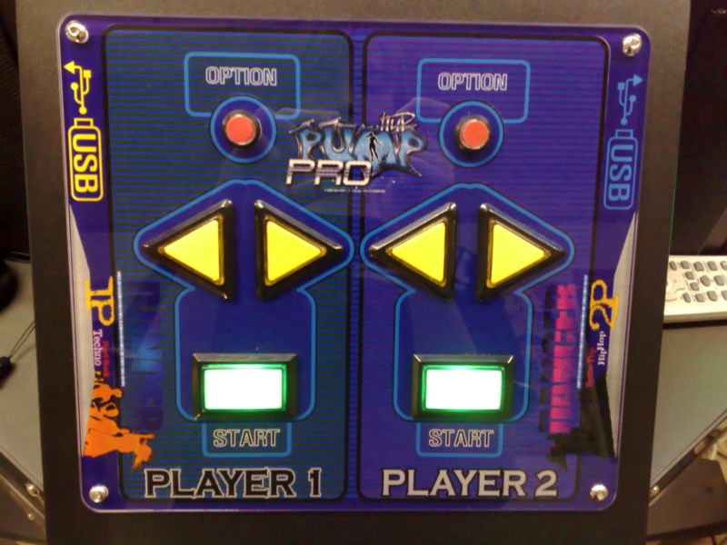 Datei:Piu pro buttonboard.jpg